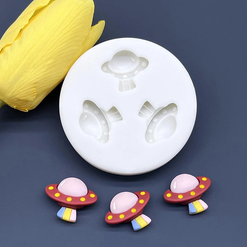 

UFO Flying Saucer Silicone Sugarcraft Mold Resin Tools Cupcake Baking Mould Fondant Cake Decorating Tools