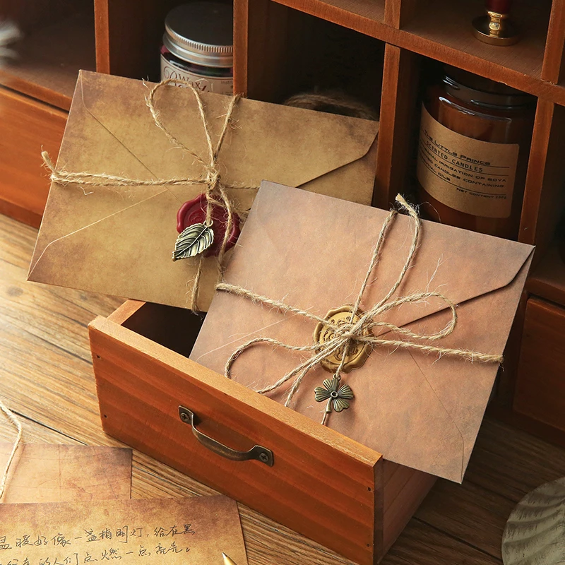 Vintage Kraft Paper Envelopes Letter Paper Set with Exquisite Pendant & Hemp Rope, Stationery Envelope Set Confession Letterhead