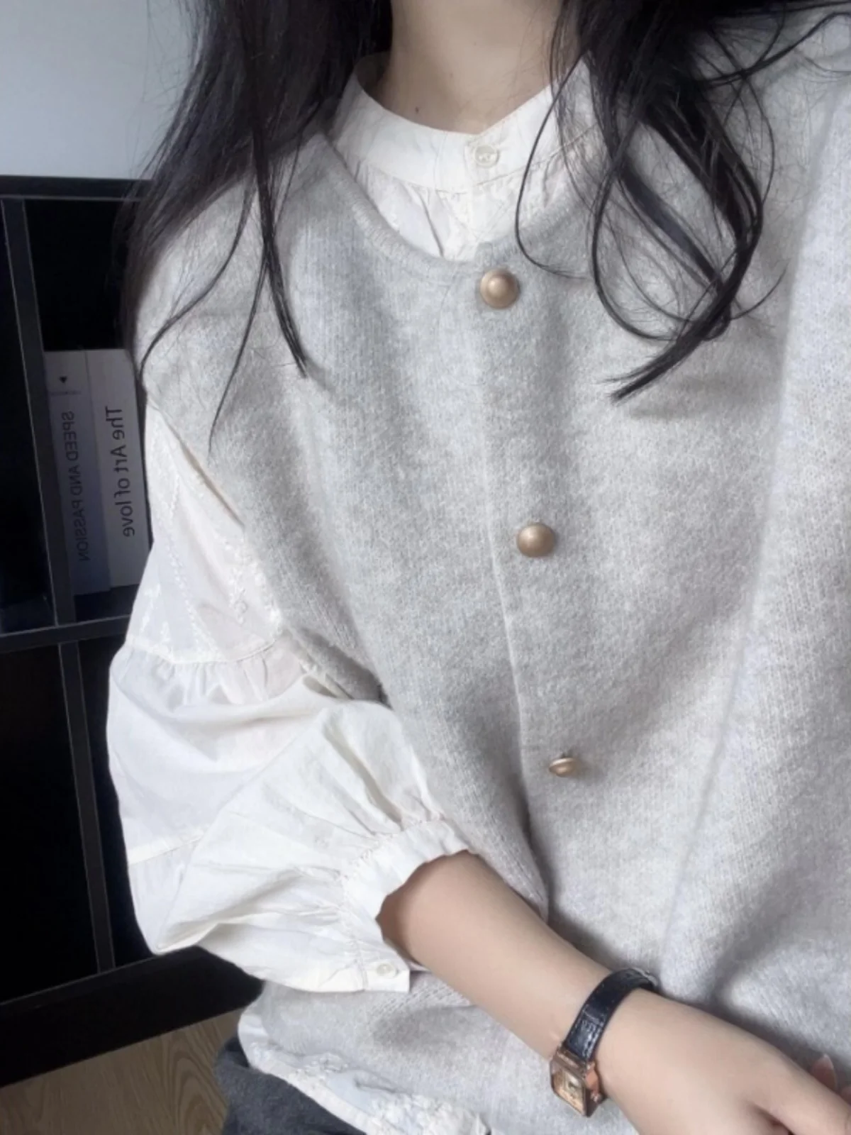 

Высококачественный свободный вязаный жилет Chill, женский осенне-зимний многослойный круглый кардиган на пуговицах Ne Svel