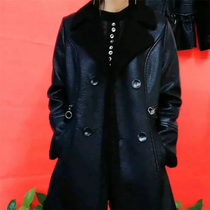 Women's PU Leather Jacket With Thick Velvet Warm Fur Coat 2025 Winter Leather Jackets Lady Warm Slim Fit Fur Integrated Overcoat