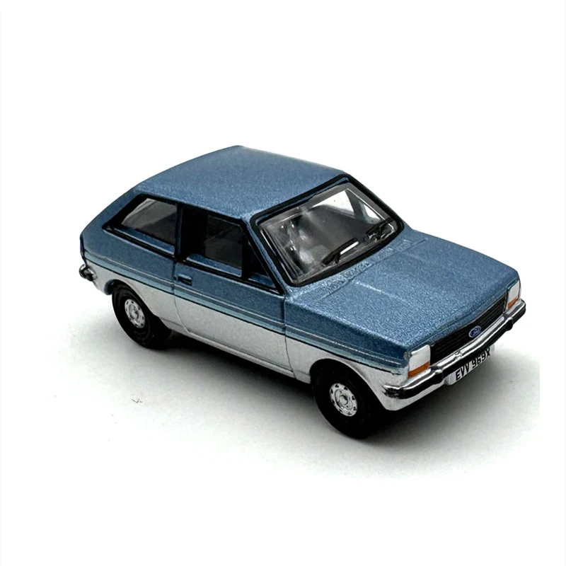 1:76 Scale Diecast Alloy Ford Fiesta Mk I Toys Vintage Cars Model Classic Nostalgia Adult Nostalgia Souvenir Gift Static Display