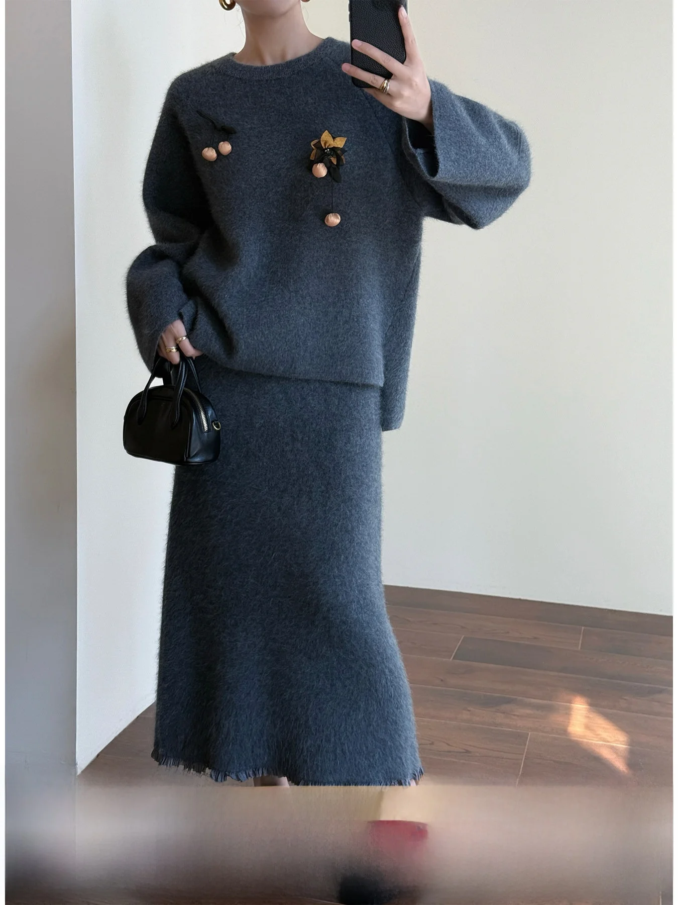 

Комплект Tasyavan: Свободный вязаный свитер с цветочным узором и юбка миди, круглый вырез, зимний модный женский комплект