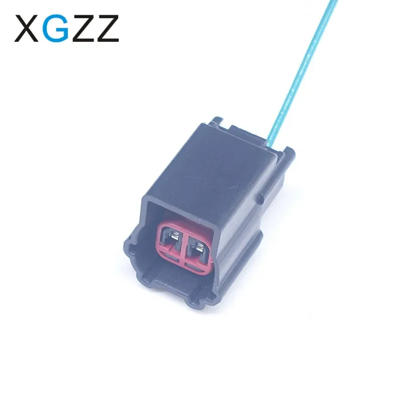 XG70292-1.5-21  2 Pin Female Automotive Cable Connector With Terminals And Seals For Car