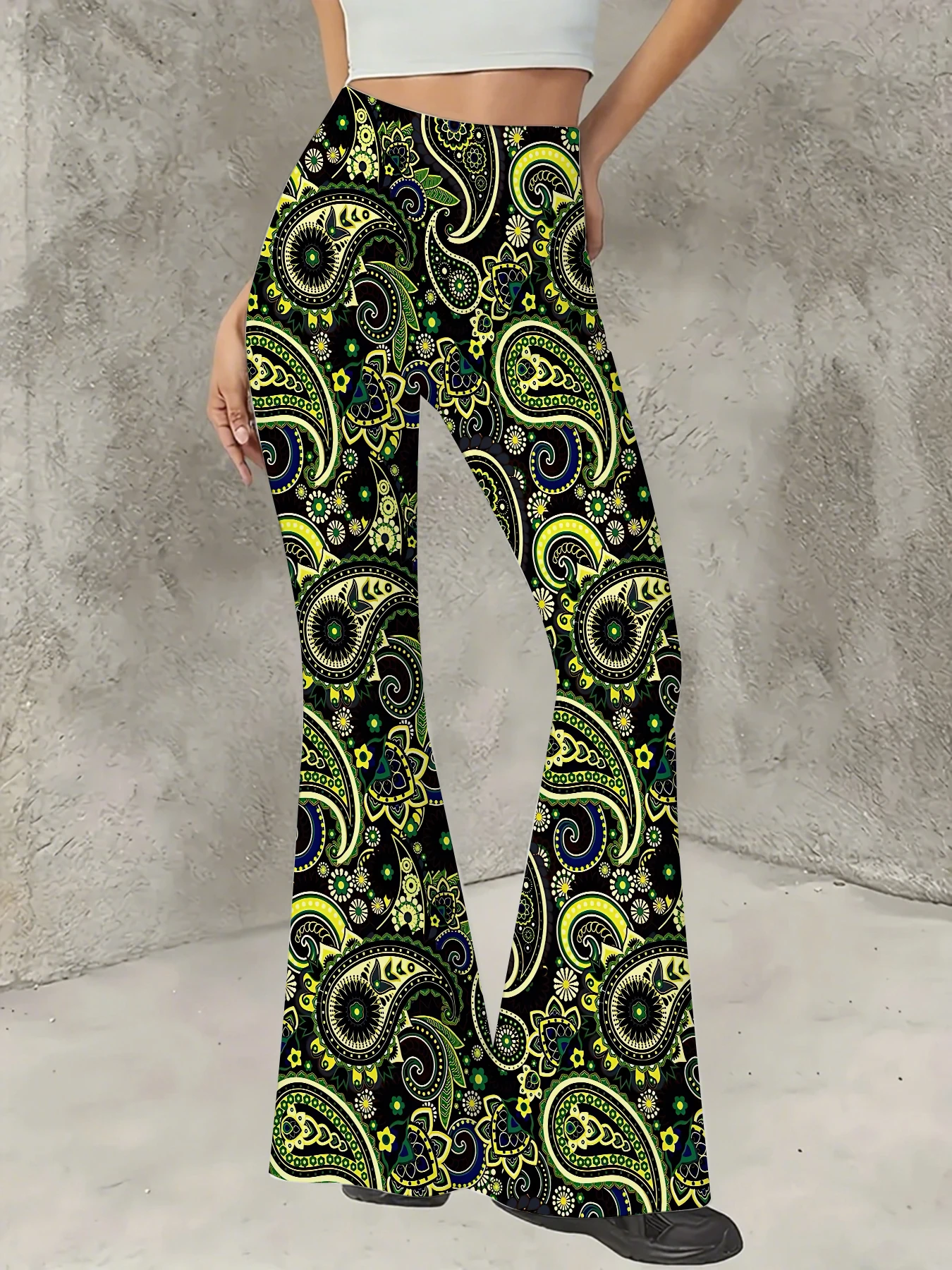 

Women's All-Over Print Flared Leggings Stretchy High Waist Bell Bottom Pants