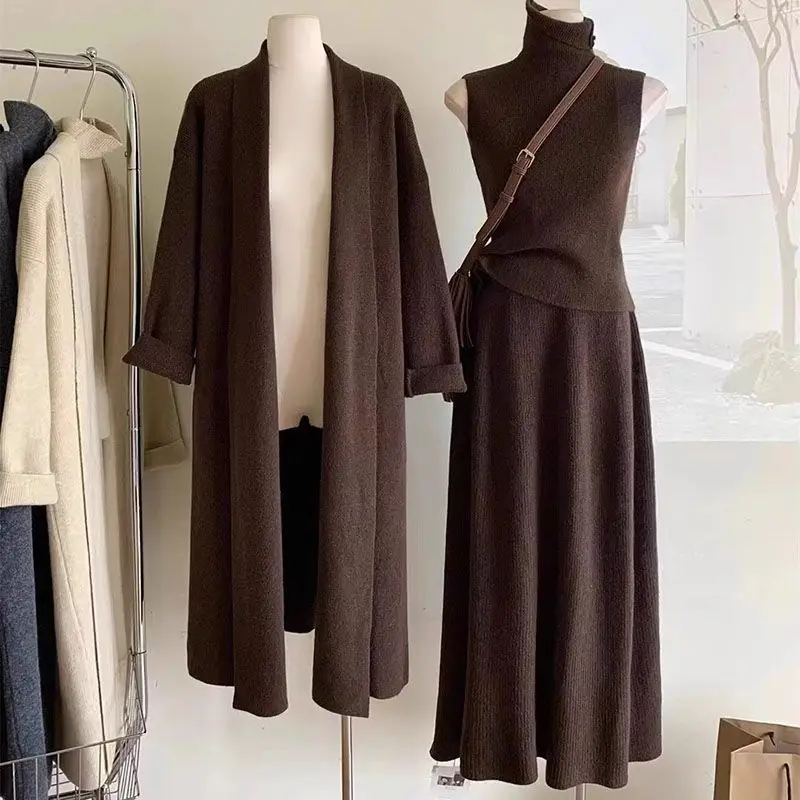 

Вязаный комплект из трех предметов с высоким воротом для женщин, осенне-зимний длинный свитер, куртка в сочетании с комплектом юбки