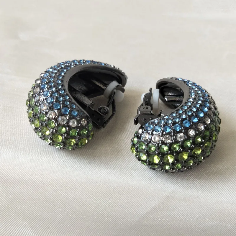 Sublima 2024 ciondoli originali Set di gioielli raffinati collana di goccia di lusso orecchino di perle braccialetto di conchiglia anello gioielli