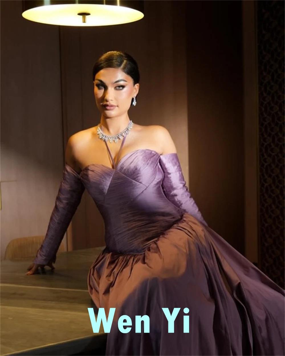 Maßgeschneiderte zarte lila Satin-Abendkleider, hochwertige herzförmige Heimkehrkleider, abnehmbare Ärmel, Partykleider