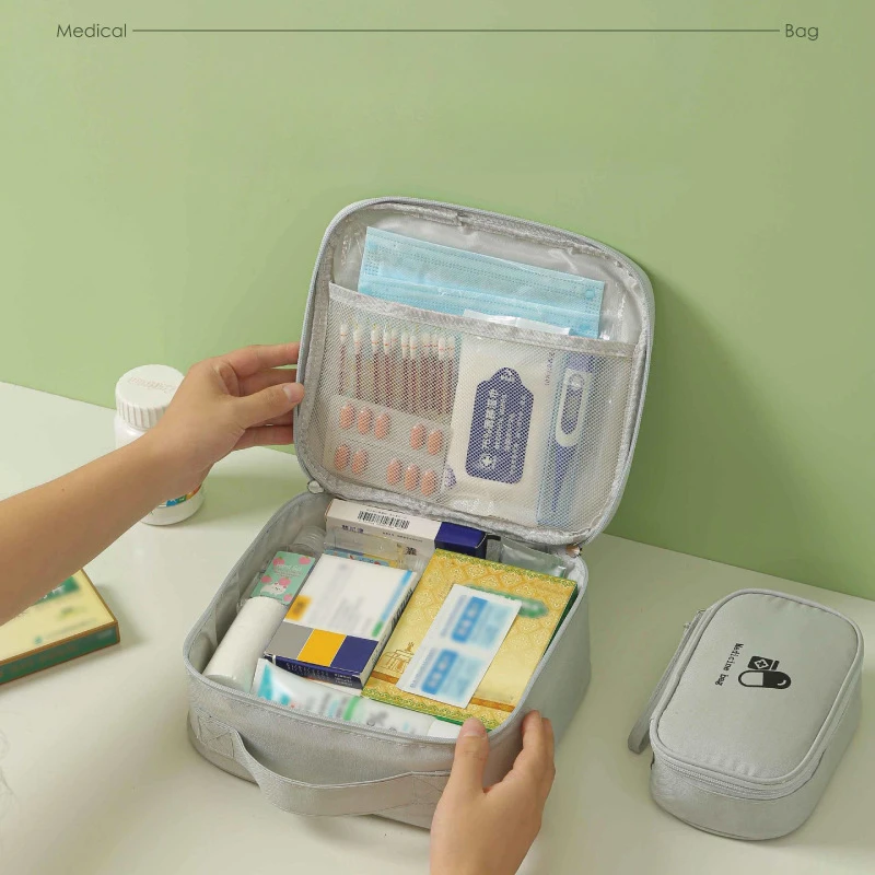 ยาแบบพกพา Out-of-household Travel Prevention การแพทย์ฉุกเฉินชุดผ้าแบบพกพายา First Aid Kit