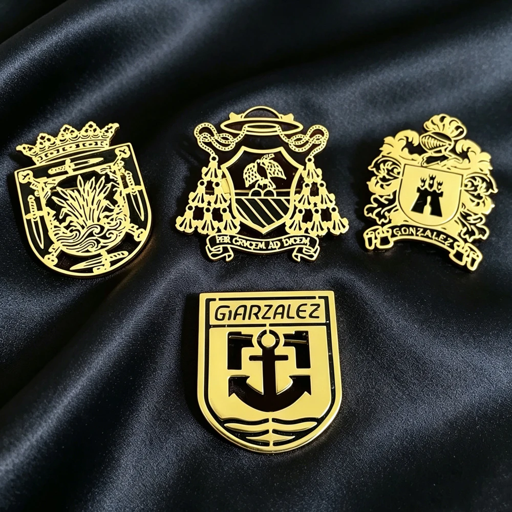 Personalisierte Maßgefertigte Familienwappen-Brosche Firmen-Club-Logo Anstecknadeln Edelstahl Individuelle Abzeichen Mode Kreativität Schmuck