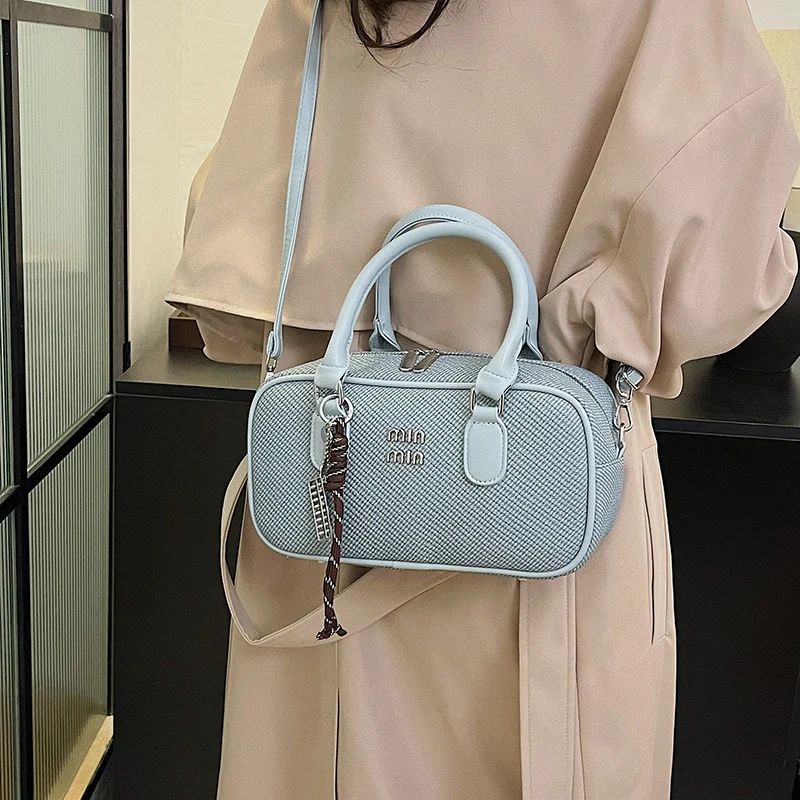 

Unique Casual Tote Bag Minimalist Messenger Purse For Women Elegant Solid Color And Paris Fashion Flair