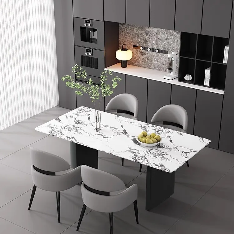 Chaise arrière de table à manger