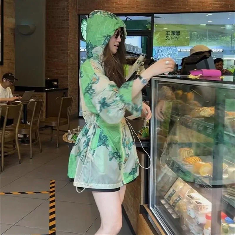 Summer Casual Hooded Sun Protection Clothes for Women's Korean Loose Fitting Floral Ice Silk Cardigan Fashion Top Jacket Thin