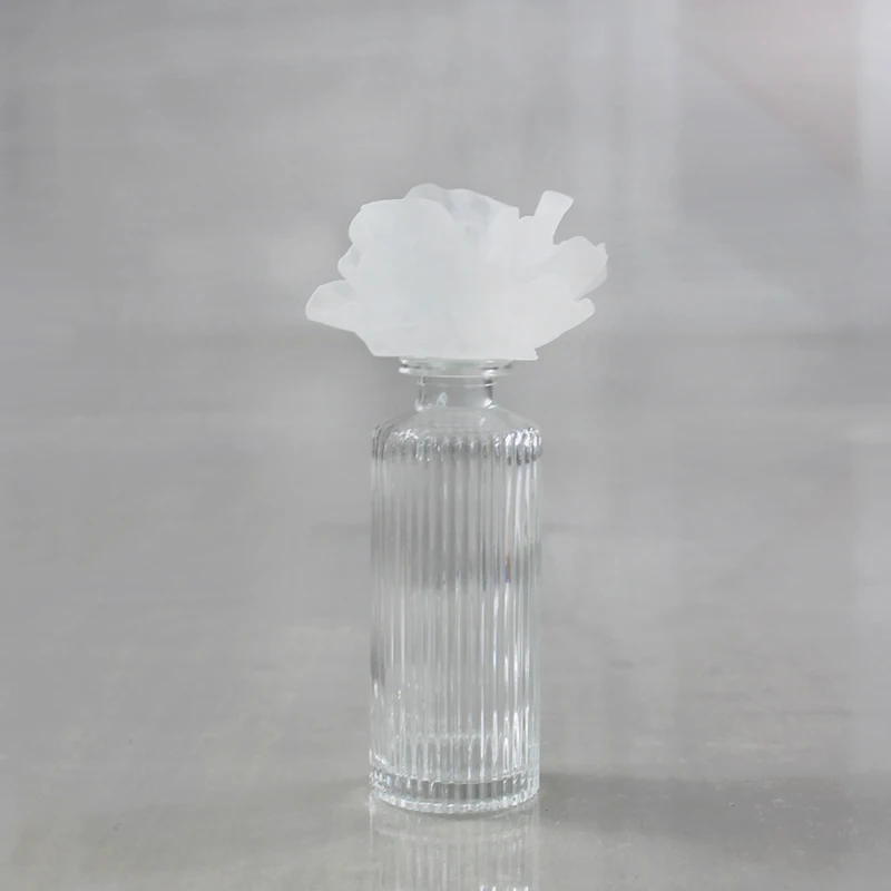 

Luxury Custom Mini Crystal Perfume Bottle Glass Essential Oil Perfume Bottles For Home Decoration