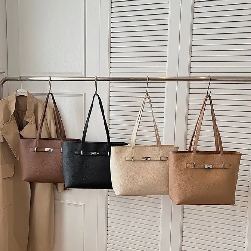 

Chic Effortless Diaper Bag Tote Mom Concert Outing Baby Care Exquisite Versatile Sophisticated Parenting Functional Practical