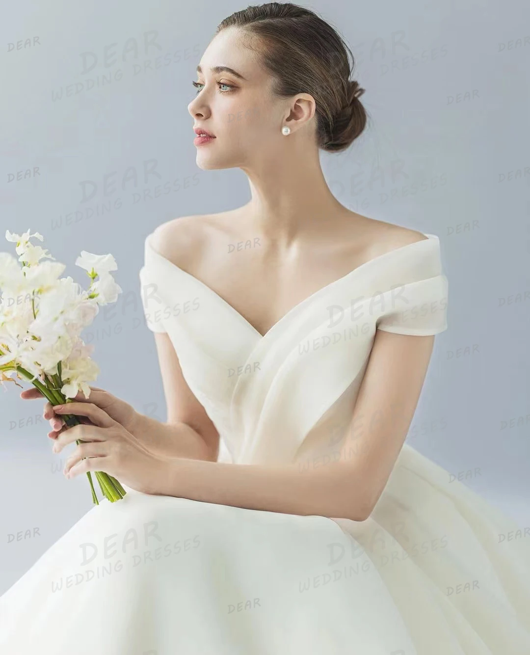 Semplici abiti da sposa in Tulle una linea da donna Sexy con scollo A V e scollo A V abiti da sposa eleganti senza maniche Vestidos De Novia slimays