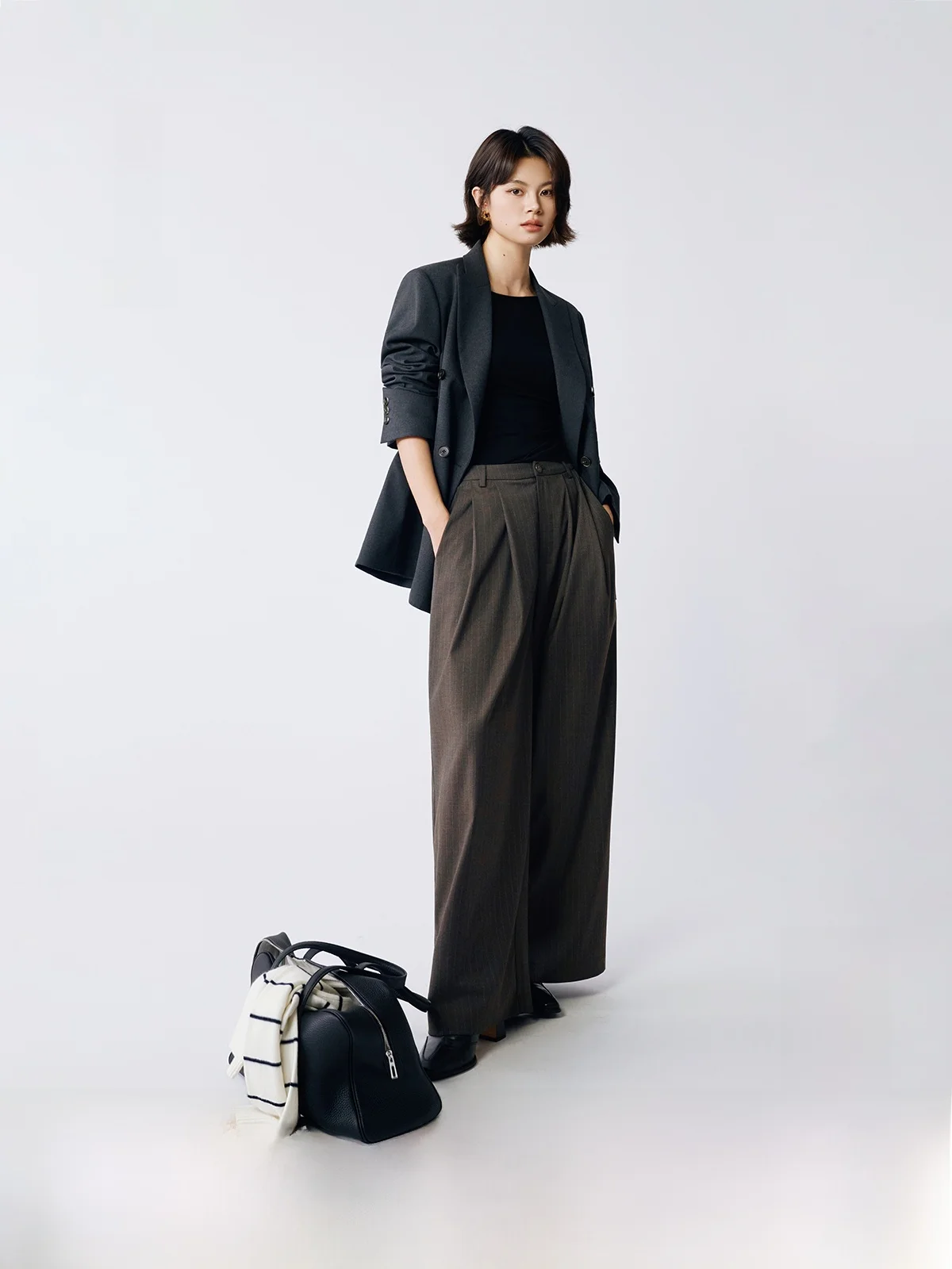 

Comfortable Striped Suit Pants Soft Anti-Wrinkle Tapered Straight Leg Lengthening Proportional Long Pants Commute Sle