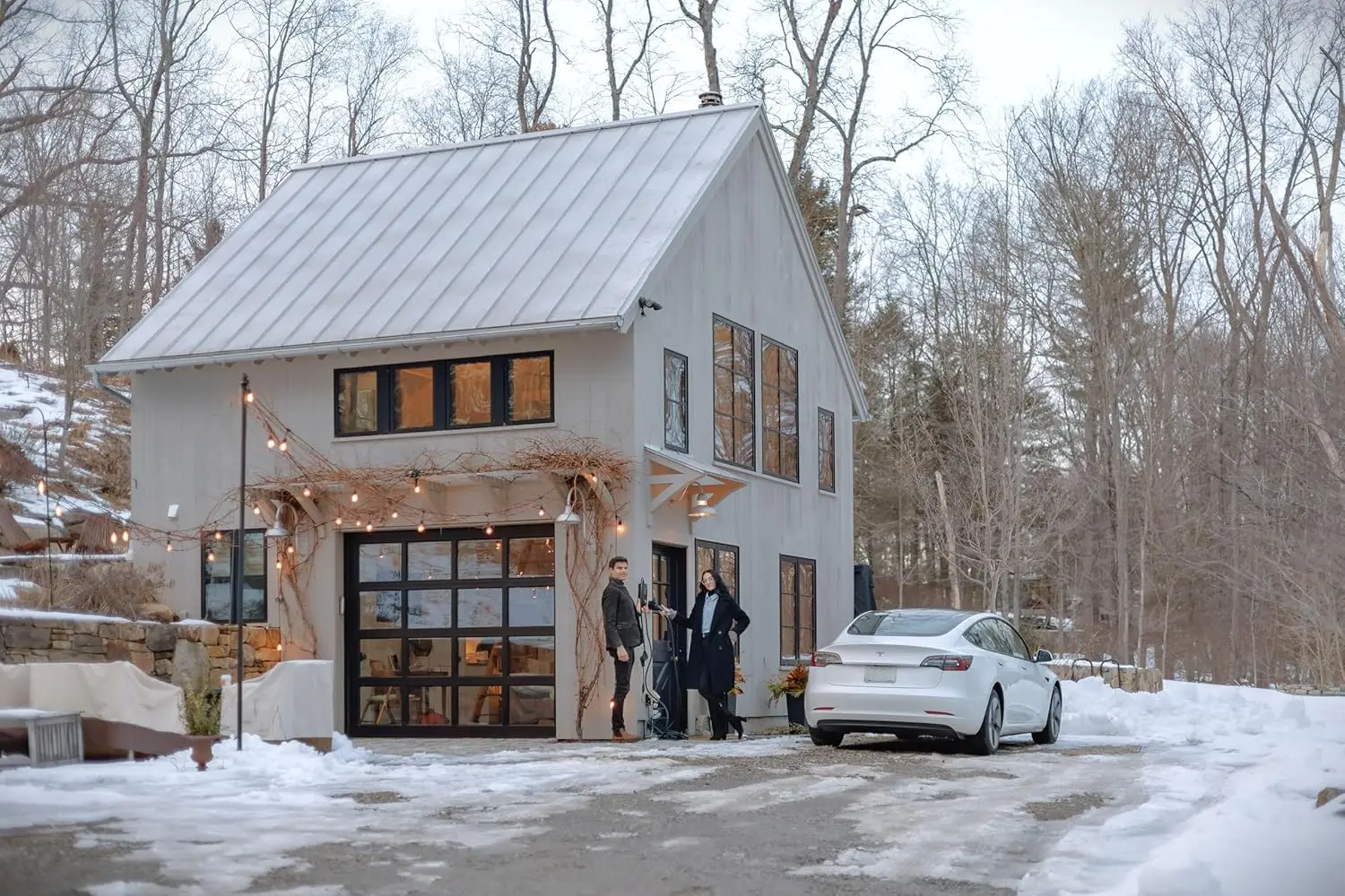 MACH 3 Fast 40A Level 1/2 EV Charger, 120-240V NEMA 14-50, SAE J1772 & NACS, 25ft Cable, Outdoor EVSE