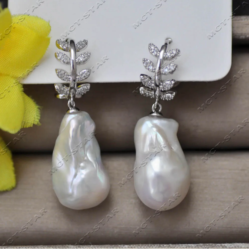 

Серьги-подвески Z14557 с жемчугом Кеши в стиле пшеничных колосьев, 23 мм, белые, барочные, в форме капли, с фианитами