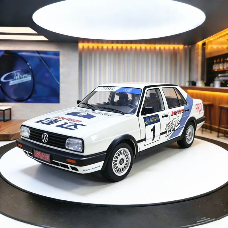 

1:18 VW Jetta King A2 Jetta GT MK2 Alloy Classic Car Model Diecast Metal Retro Vehicle Car Model Simulation Collection Kids Gift
