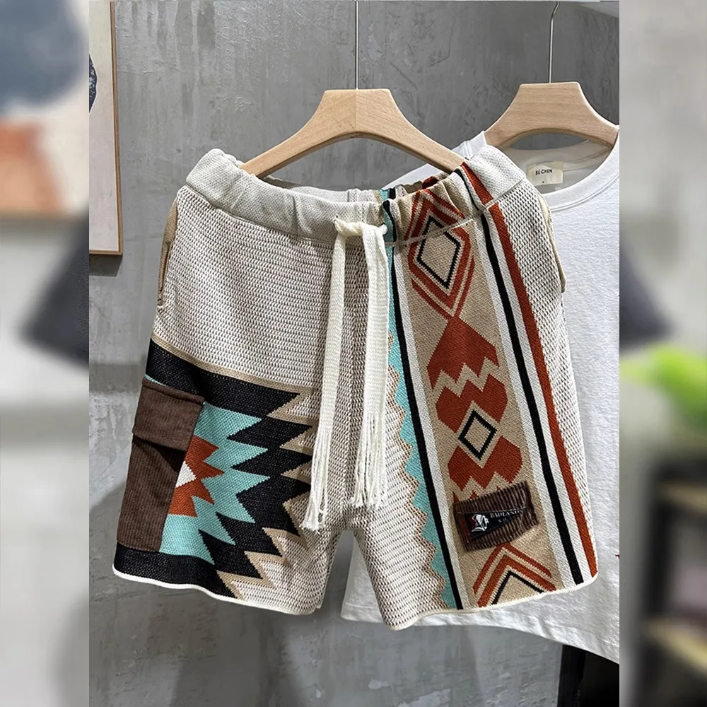 

Новые летние мужские повседневные прямые брюки 2025 года в американском ретро-стиле Навахо, вязаные, с цветными геометрическими вставками, пляжные, с пятиточечной вышивкой