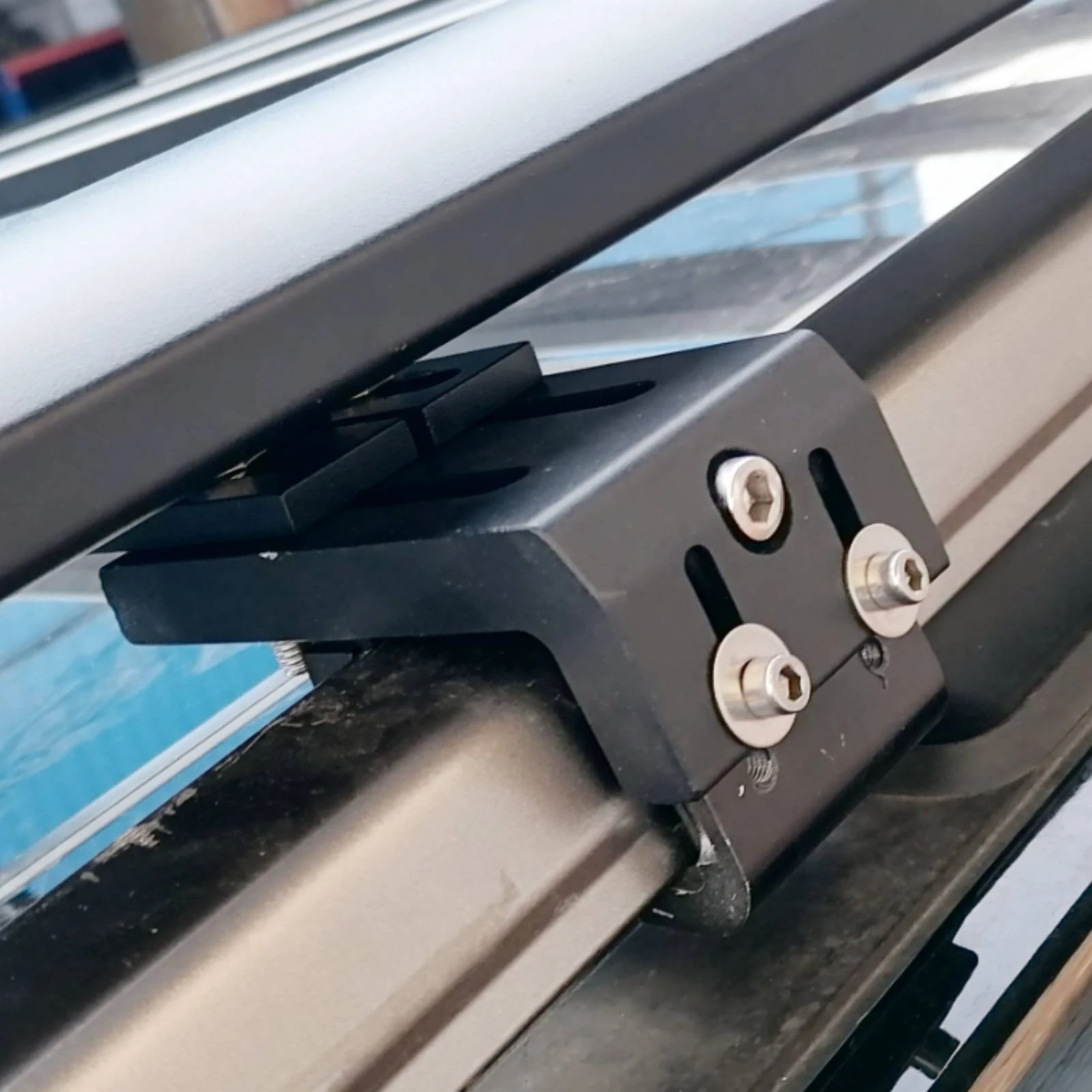 Roof Rack Mounting Bracket Matte Black Crossbar Clamp Roof Rack Bracket Threaded Bolt Vehicle Accessory Heavy Duty