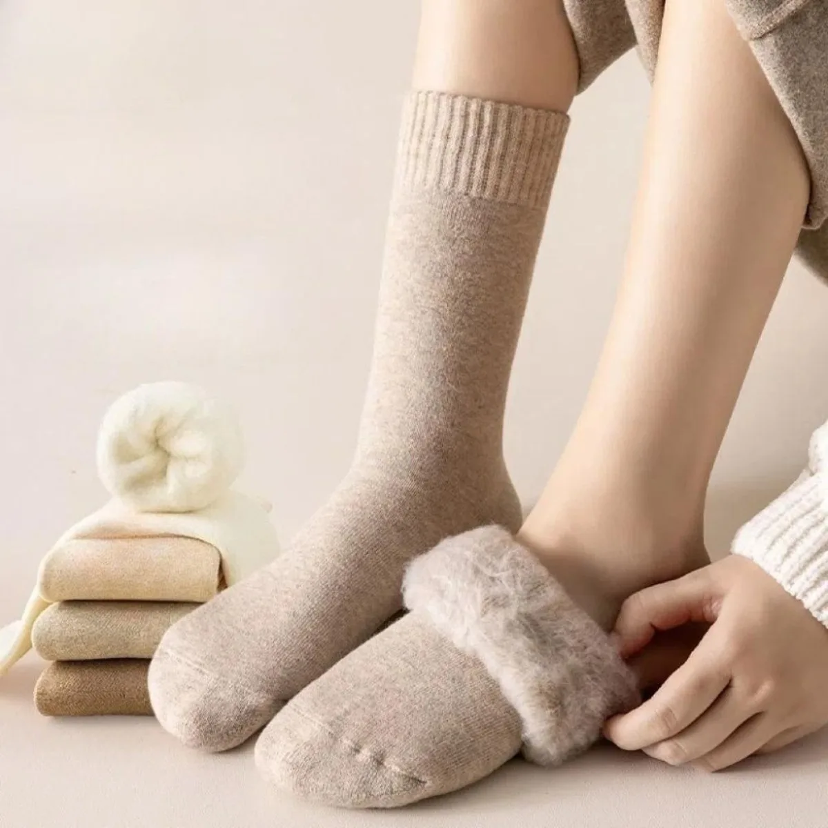 1 Pair Winter Warm Thermal Socks Women Extra Thick Insulated Heated Crew Boot Socks Cold Weather Long Socks Winter Accessories