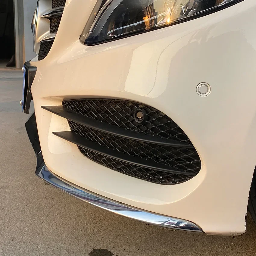 

C200 C260 2015-2018 front bumper fog light grille AMG wind knife modification Suitable for Mercedes Benz C-Class W205