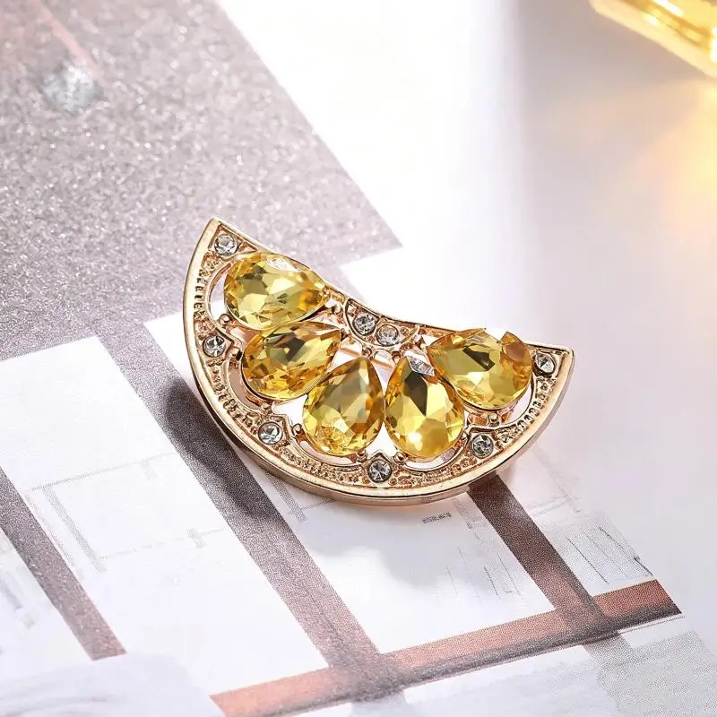 Lemon Shape Yellow Crystal Brooch Creative Gold Tone Rhinestone Pin Thoughtful Mother's Day Gift for Mom Grandma Accessory