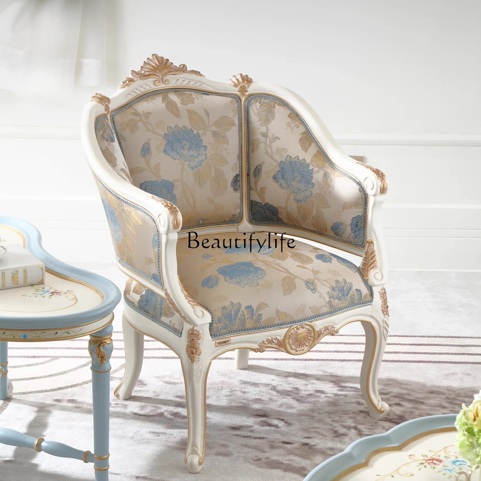 

03.Court French retro sofa luxury European villa living room American leisure chair