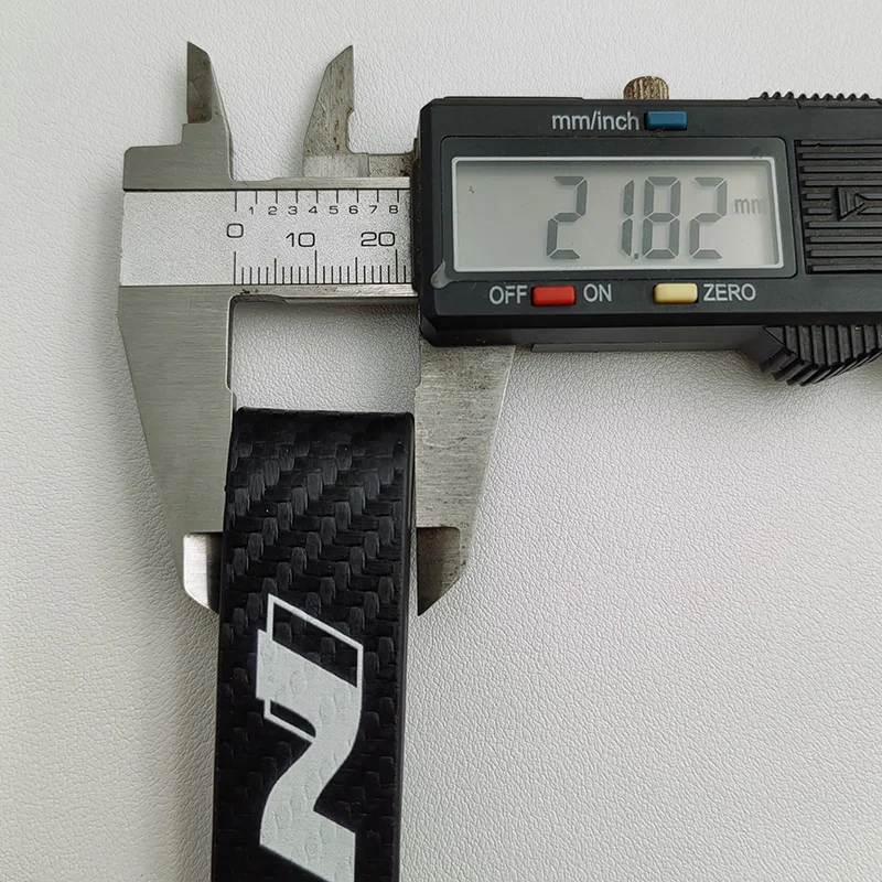 سلسلة مفاتيح من الجلد الكربوني N Line ، حلقة مفاتيح شعار NLine ، حلقات سلسلة المفاتيح ، شعار #6