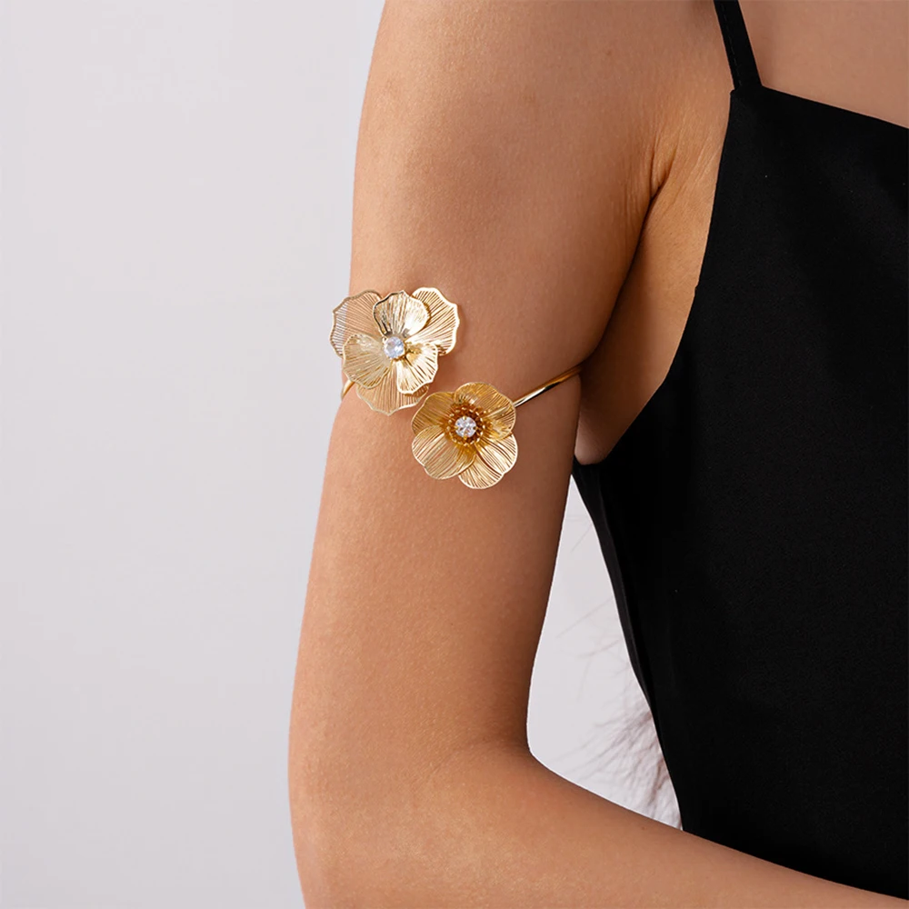 Multi Style Hollow Crystal Flower Opening Arm Bracelet for Women Luxury Bridal Wedding Accessories Bangle Hand Party Jewelry
