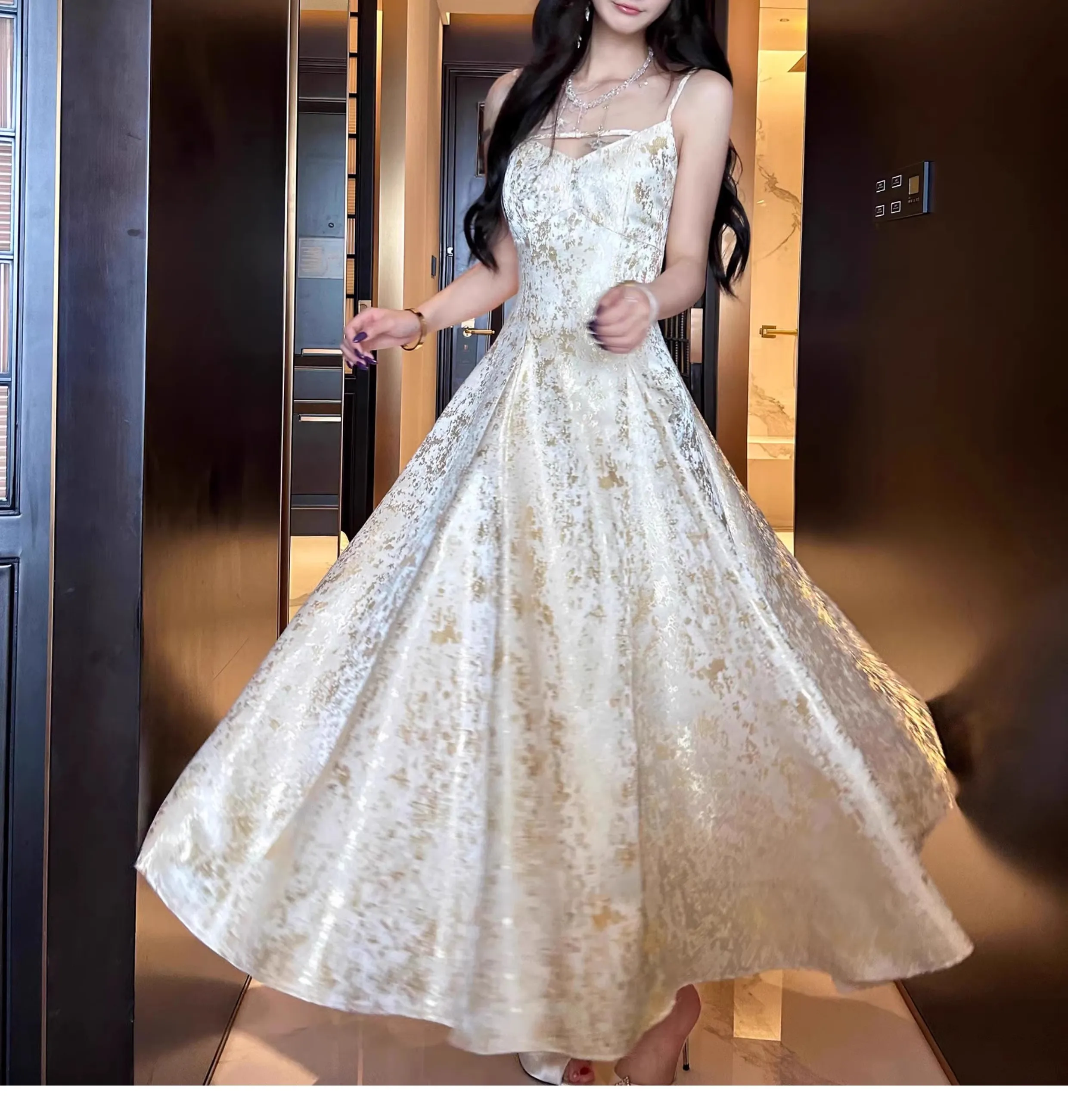 Golden Jacquard Strapped Dress Women Summer Sleeveless High Waisted Vestidos Bodycon Streetwear Chic Cloth Lady