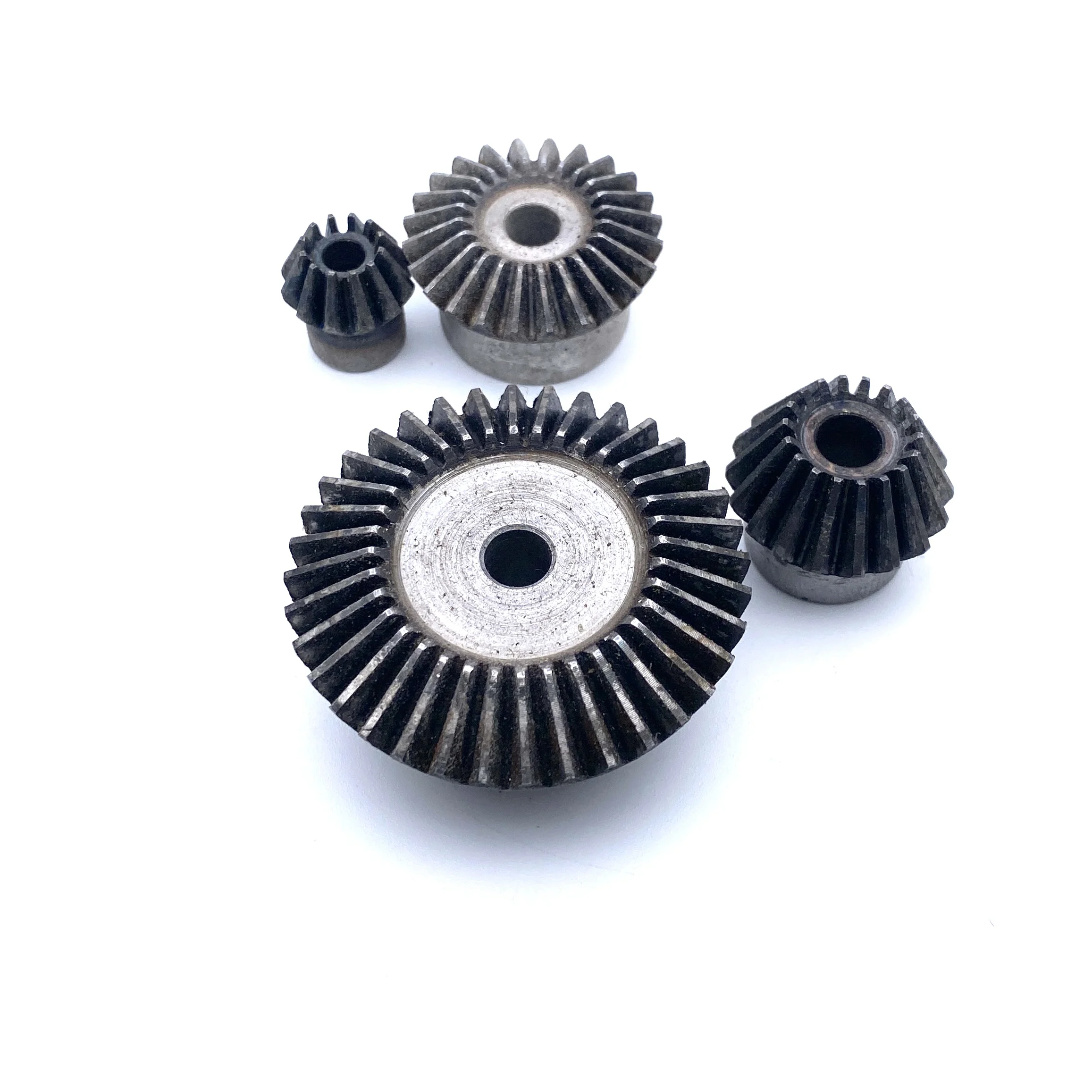 1:2 Bevel gear 1.5M 15T 16T 18T 20/30/32/36/40 Teeth Straight Bevel Gears 90 Degrees Drive