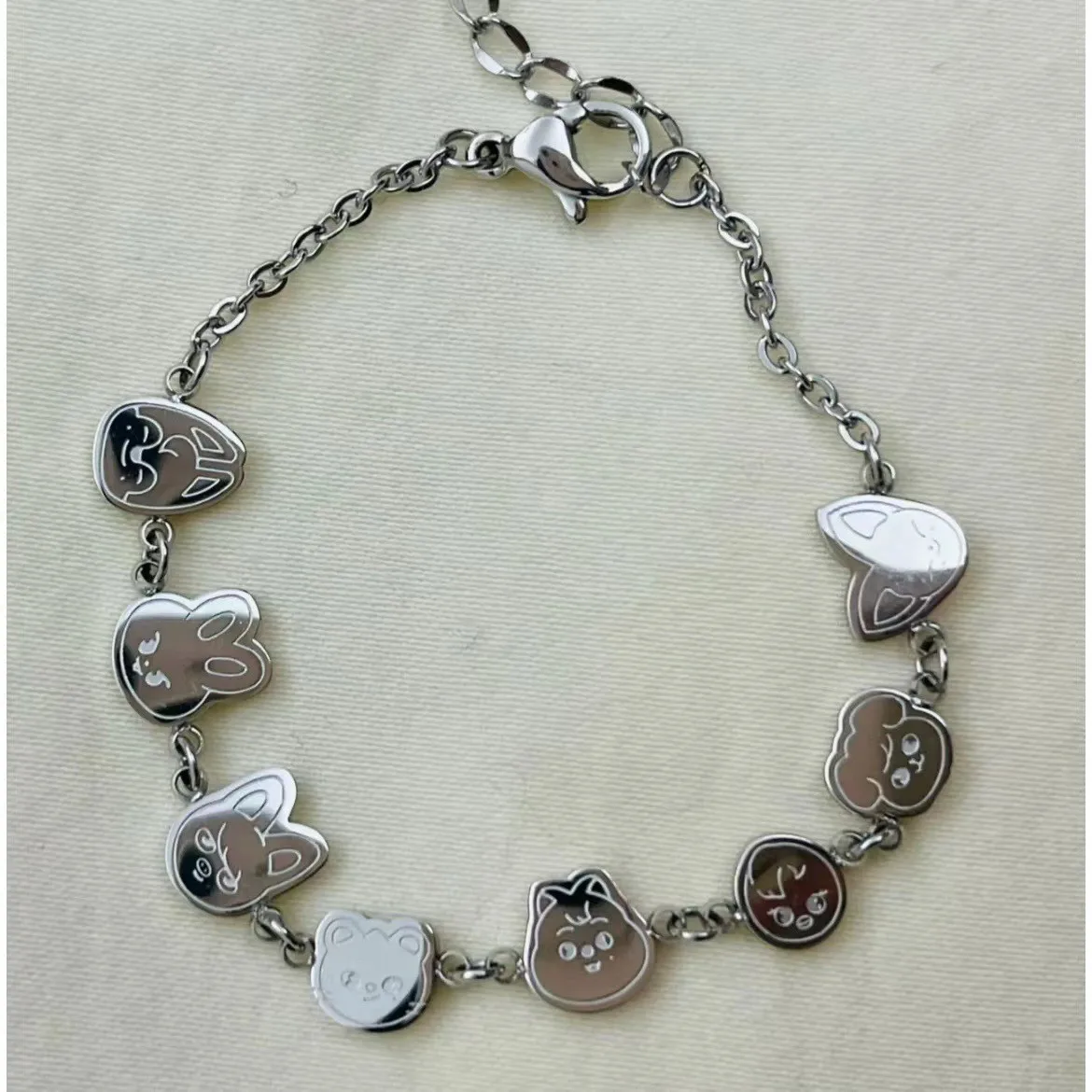 

SKZOO Hot Sale Stray Kids Enamel Cartoon Bracelets Handmade Couple Hand Chains Fashion Jewelry Birthday Presents Fans Gift