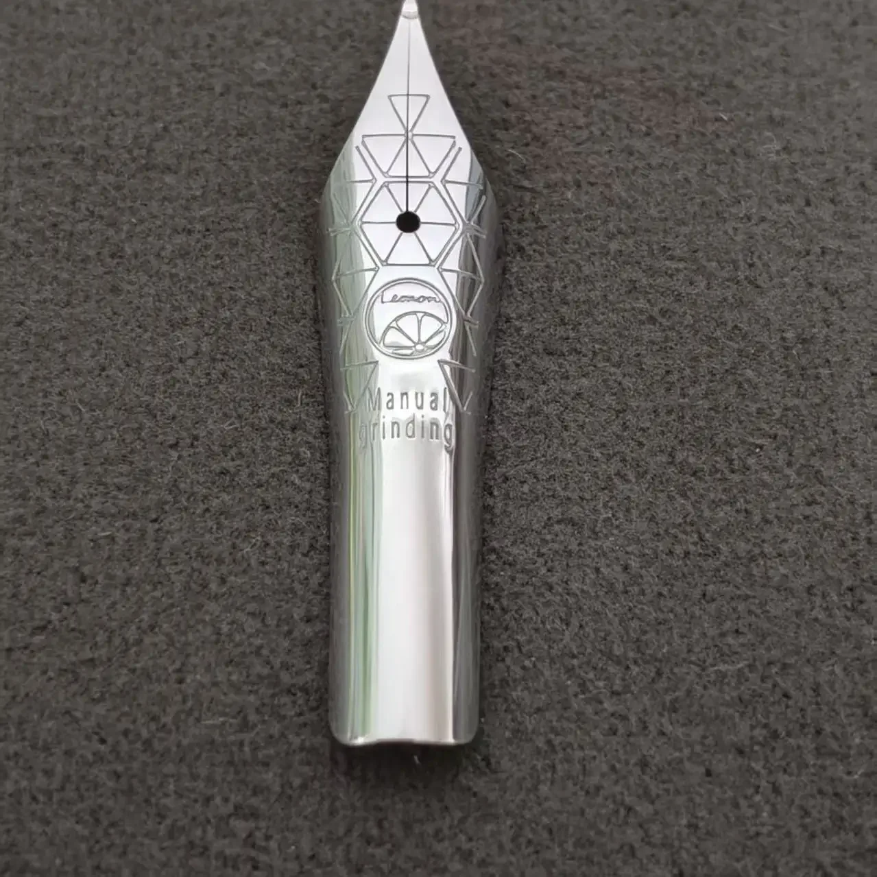 Hot Lemon No. 35 Lemon Knife Hand-polished Soft Elastic Pen Tip Calligraphy Practice Custom Long Knife Grinding Polishing