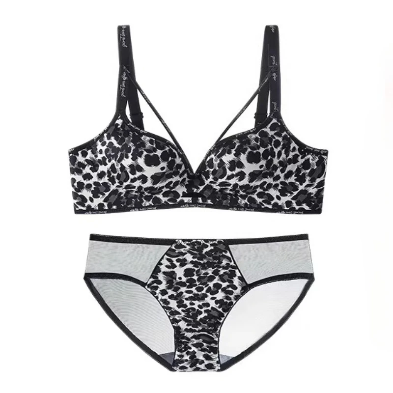 Sexy Leopard Print …