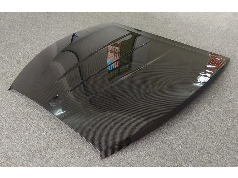 High Temperature Process Manufacturing Engine Hood for Rolls Royce Spectre Upgraded M-style Dry Carbon Fiber Body Kit