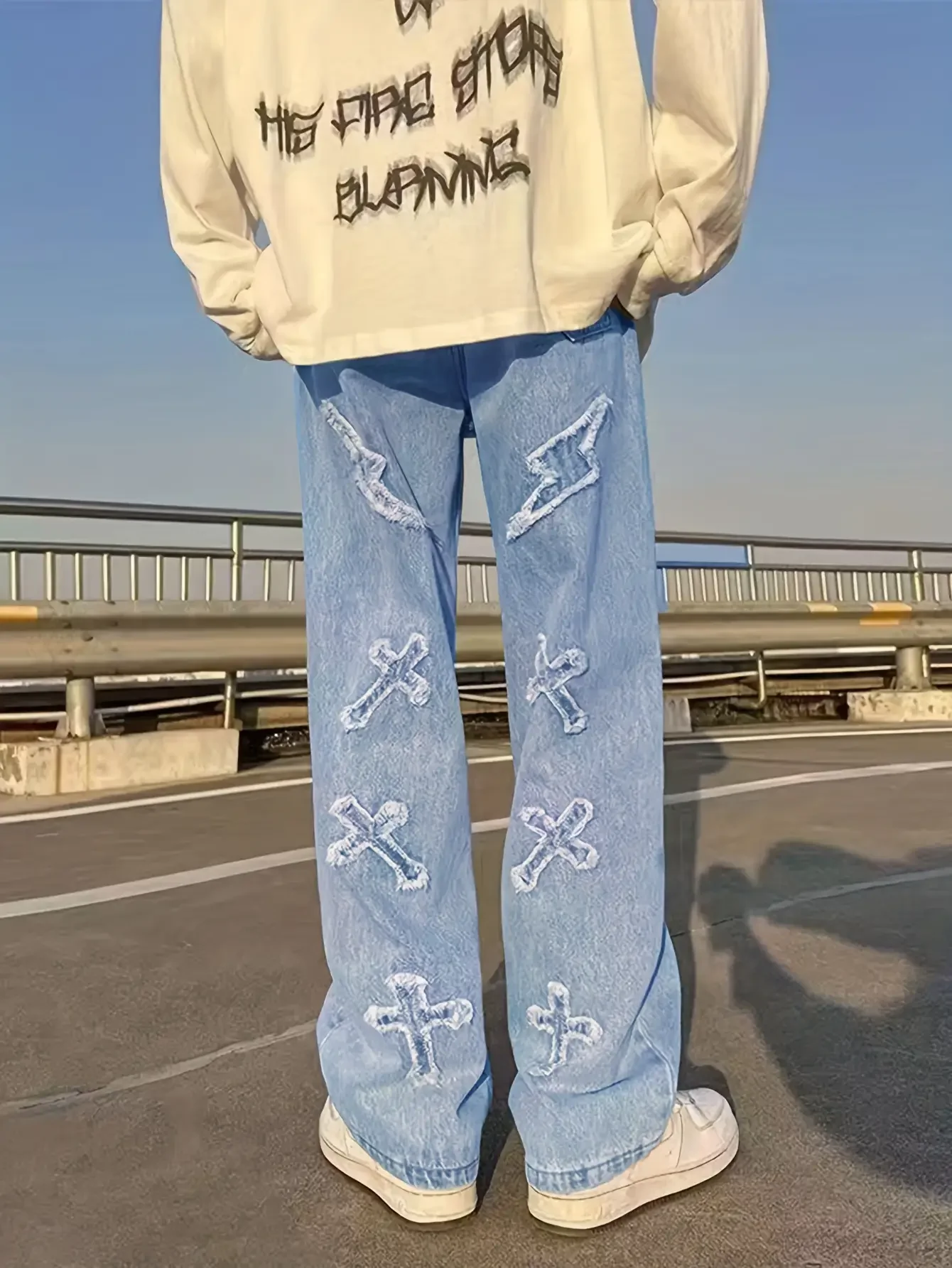 Men's fashionable high street jeans, European and American men's loose and fashionable pants