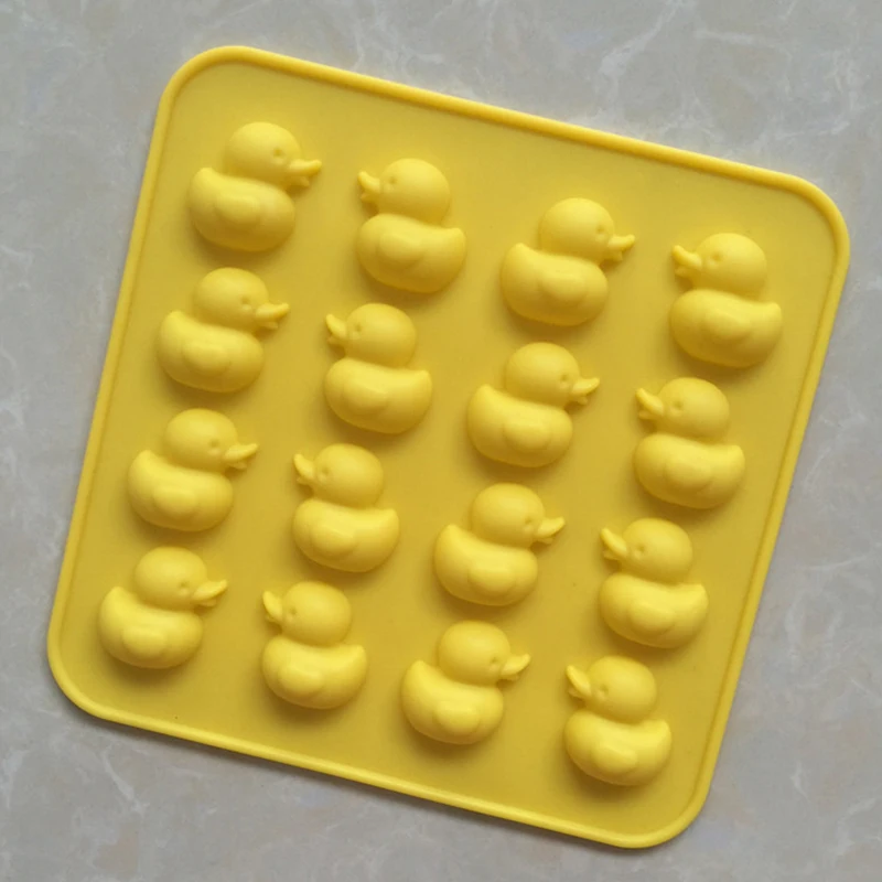 16 Silicone Duck Chocolate Molds, Ice Tray Molds, High Temperature Resistance and Easy Cleaning, Fire Lacquer Wax Stand