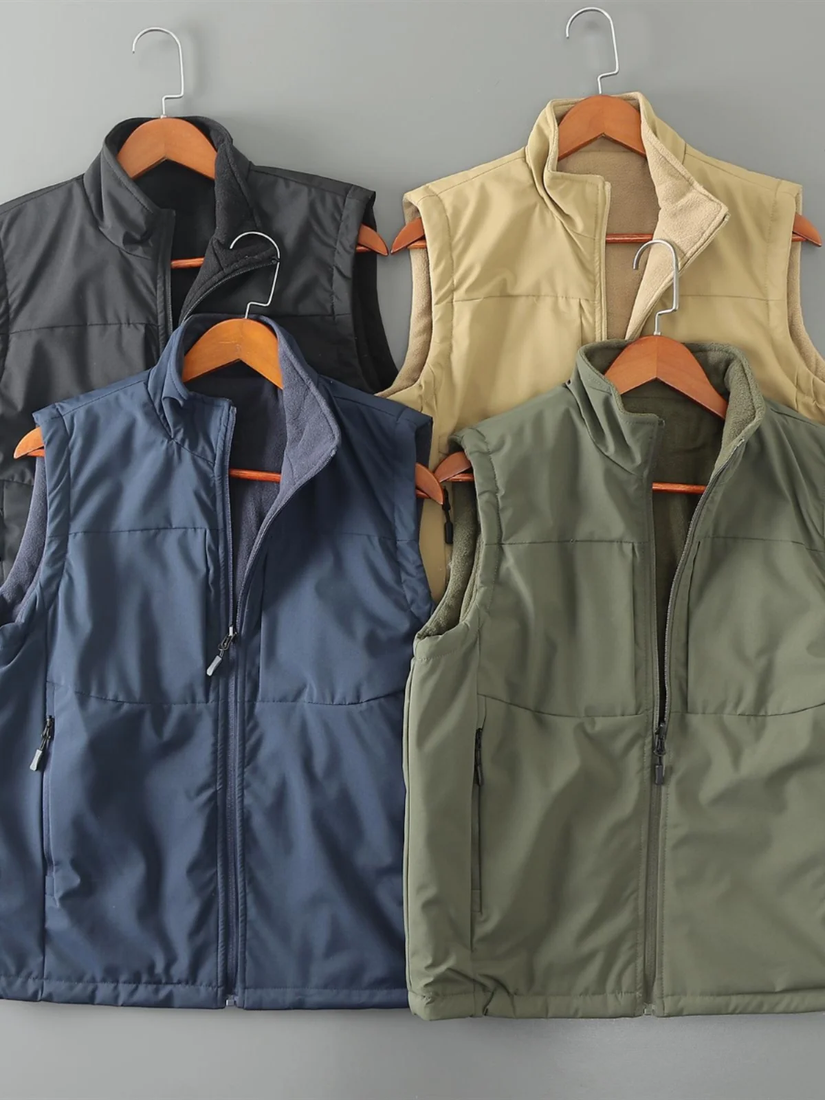 

Двусторонняя утепленная мужская жилетка для активного отдыха в горах, осенне-зимняя, ветрозащитная, водоотталкивающая, с воротником-стойкой