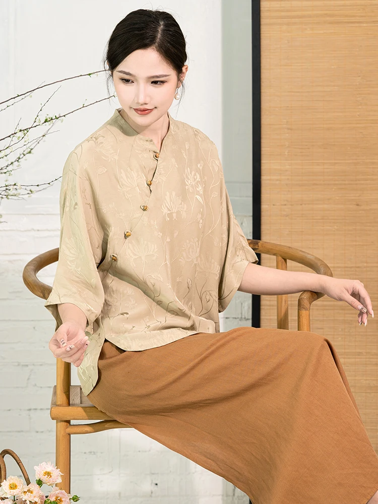 

Изысканная женская толстовка-худи из реформированного шелка с вышивкой в национальном стиле для чайной церемонии (фэйон)