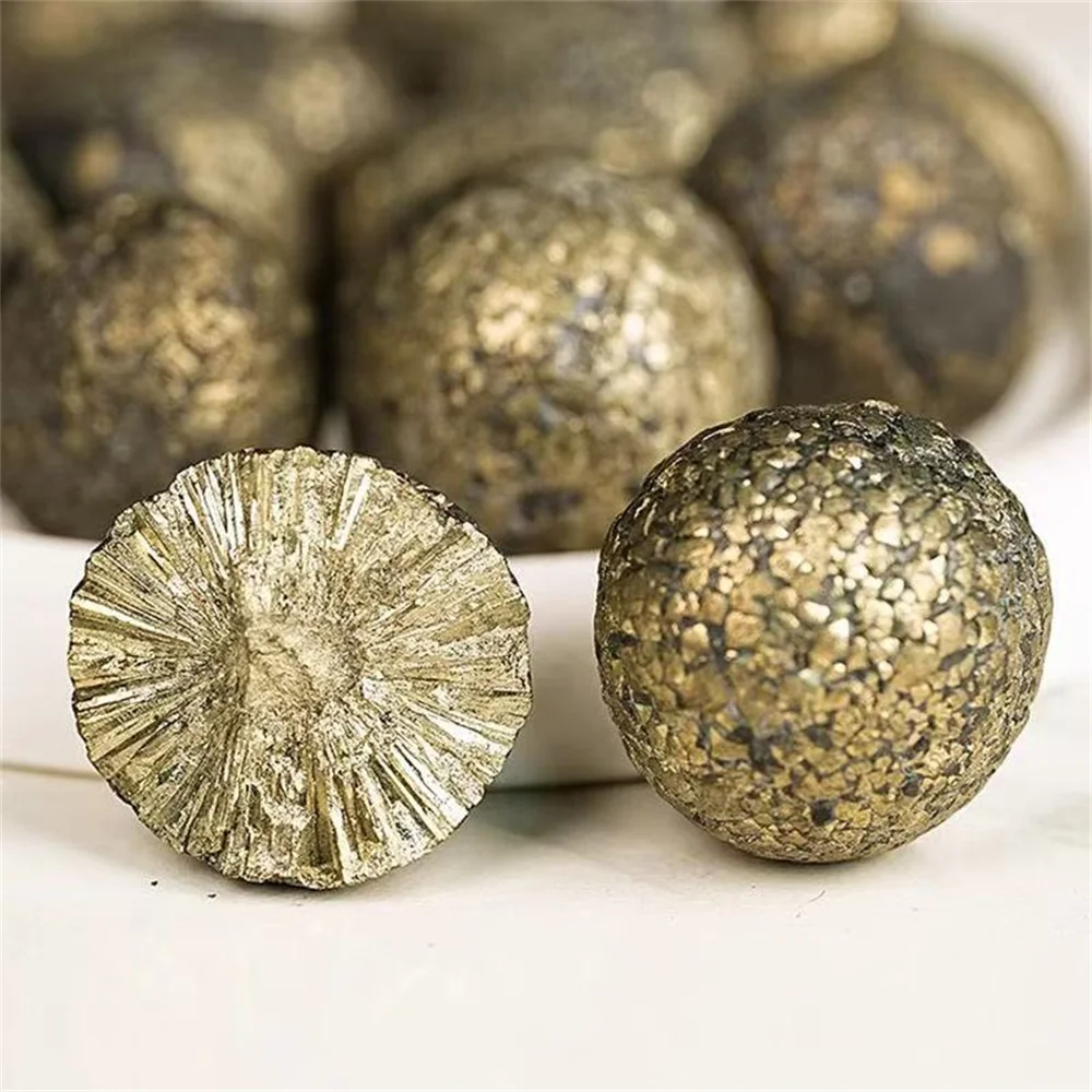 

Natural gold pyrites raw stone pyrite round ball brasses ore diffuser stones teaching collection home furnishings