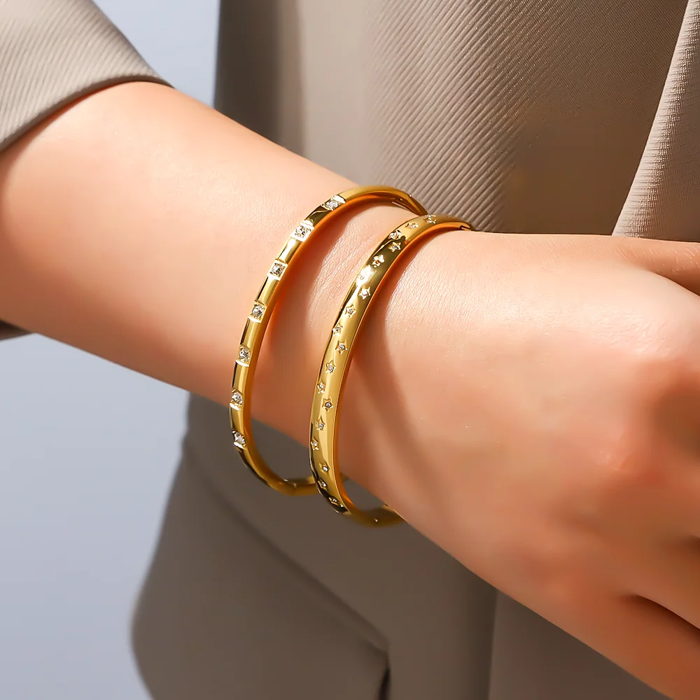 

2Pcs Stainless Steel Women's Bracelet Bangle Set, Gold Color Star Zircon Series Bangle, Exquisite Waterproof Jewelry Gift