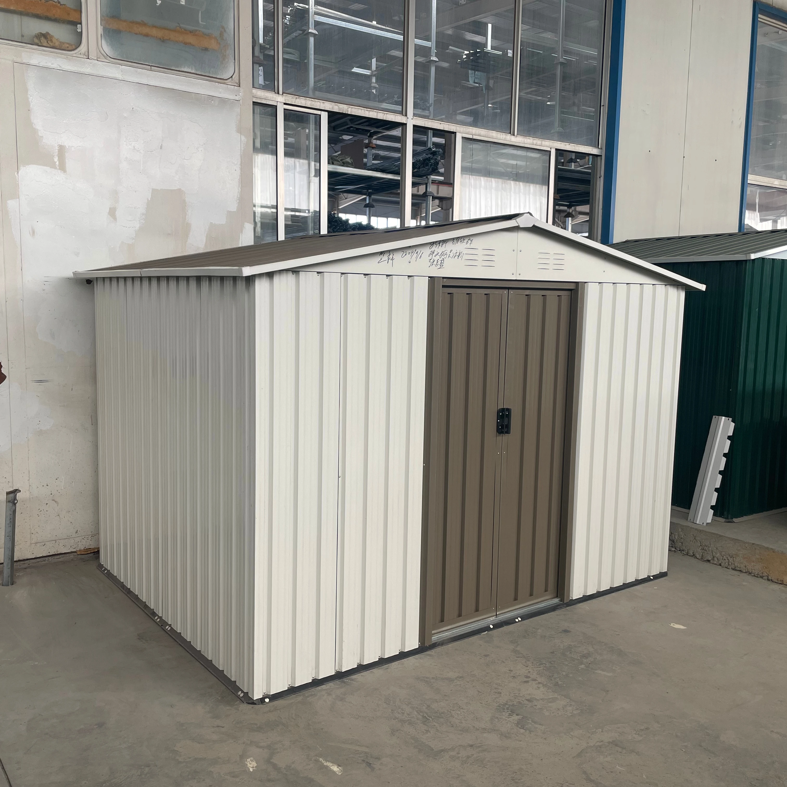 سقيفة حديقة معدنية مع نظام التشغيل Windows حوالي 4.5 متر مربع للتخزين في الهواء الطلق مع باب قابل للقفل لحديقة الفناء الخلفي 8*6FT