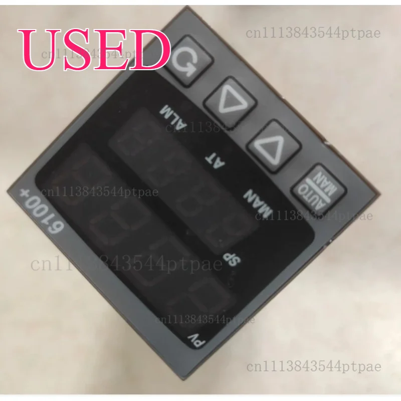 A temperature controller: p6100+, p6100, power supply: 100-240vac / 22-65vdc (actual picture taken)