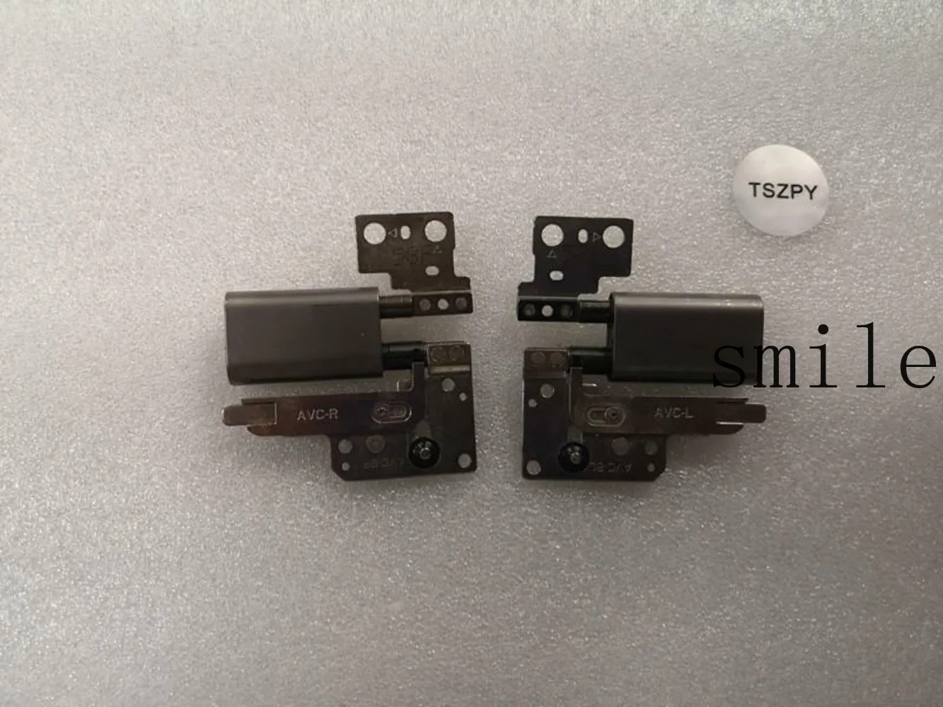 

Для Lenovo ThinkPad Yoga 14: левая и правая осевые петли для ЖК-дисплея (00HN636, 00HN617)