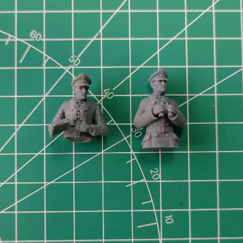 Zestaw modelu figurki z żywicy odlewanej ciśnieniowo w skali 1/35, II Wojna Światowa, niemiecka armia, generał, 2 figurki, pół ciała, niezmontowany i niepomalowany