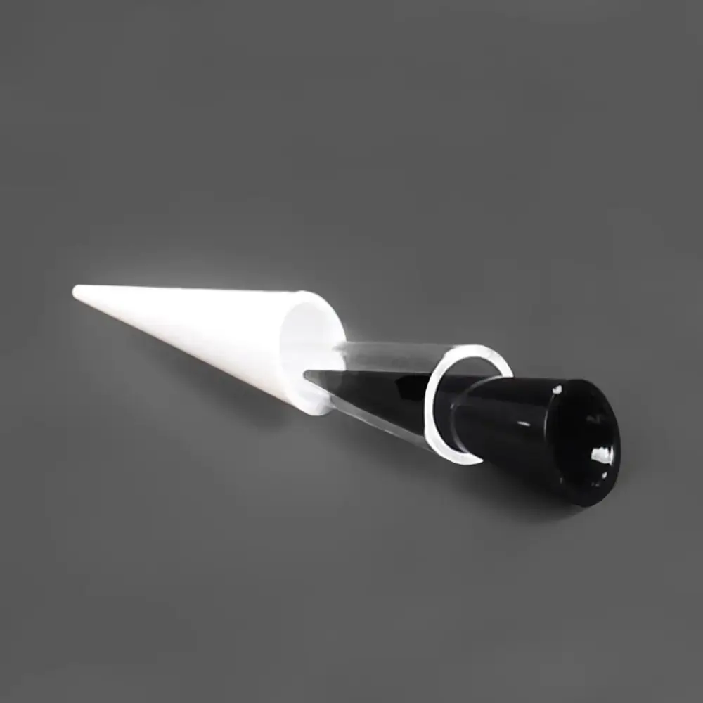 Nuovo supporto per anello conico trasparente Espositore per anelli vuoti in plastica acrilica Espositore per anelli portatile per vetrine