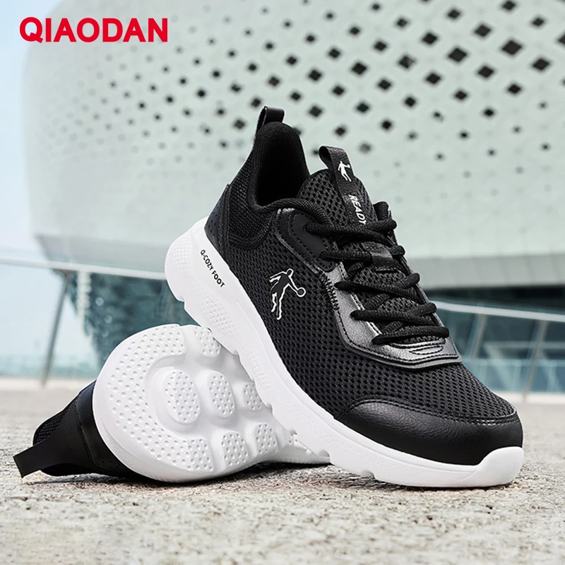 QIAODAN Women's Mesh Running 2025 New Lightweight Comfortable Shock-Absorbant Breathable Solid Outdoor Sneakers XM26211801