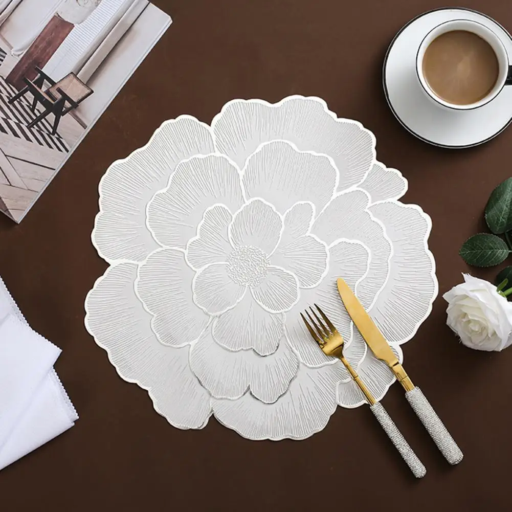 Moisture-proof Dining Mat Wear-resistant Placemat Peony Shape Pvc Placemats Non-slip Dining Mat Set for Home Kitchen for Dining